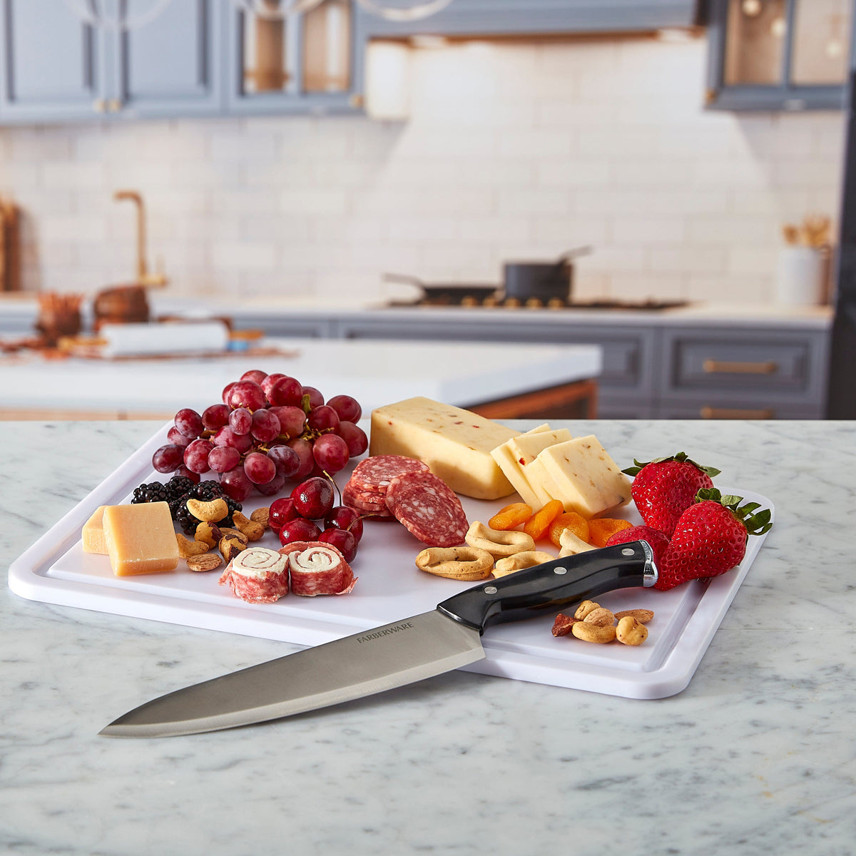 style::White Plastic Cutting Board & Lid w/ 11 Compartments